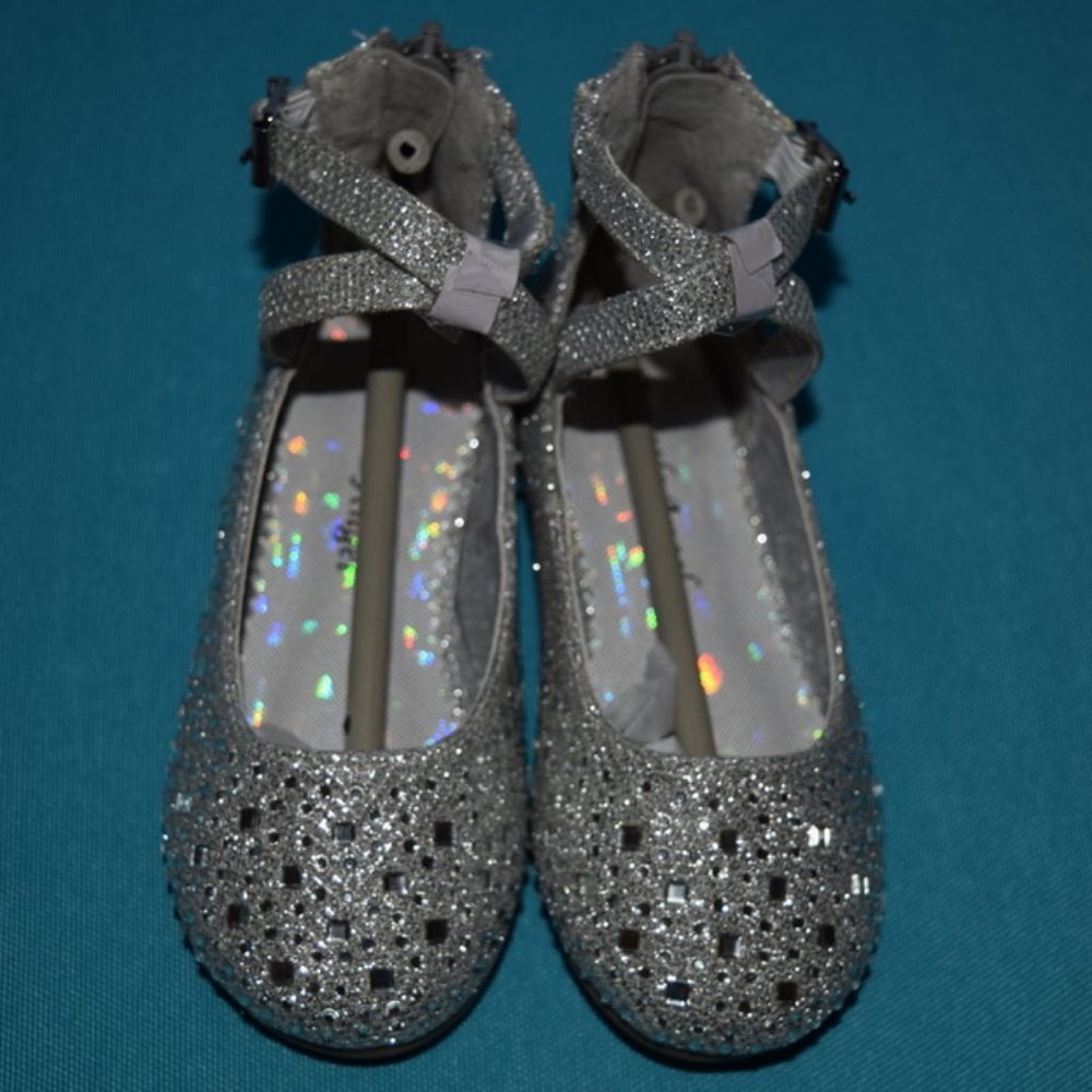 Little Angel Silver Glitter Britt Ankle Strap Flat Toddler 6